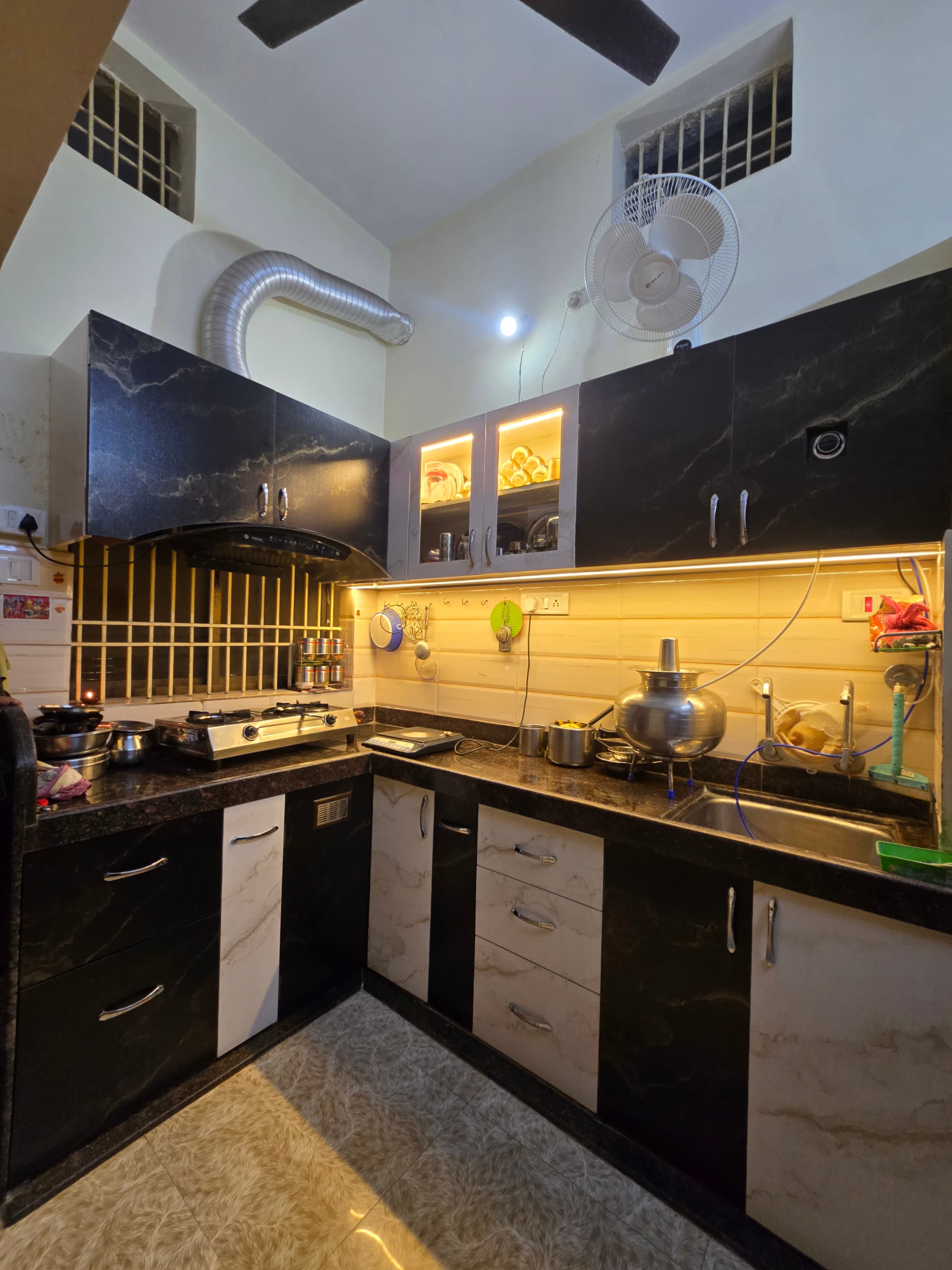 Kitchen after Aman Furniture's modular kitchen installation